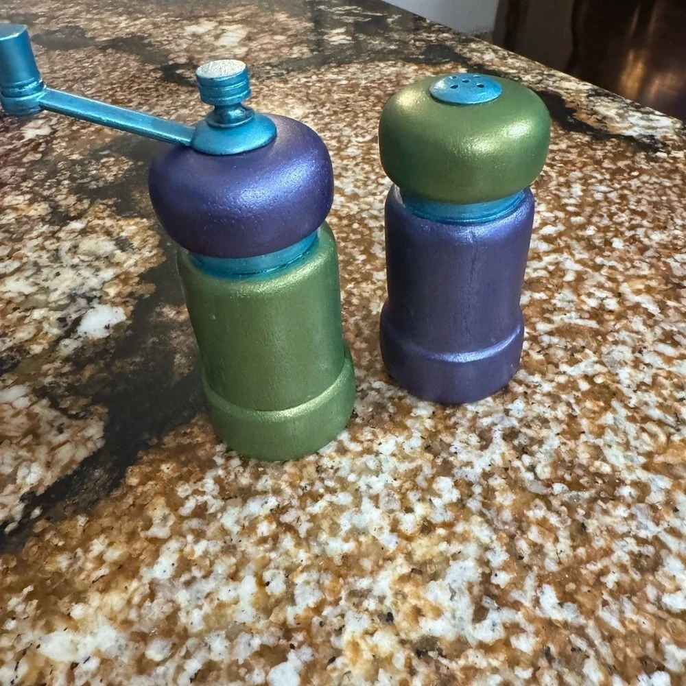 Blue and Green Kitchen Tools Set